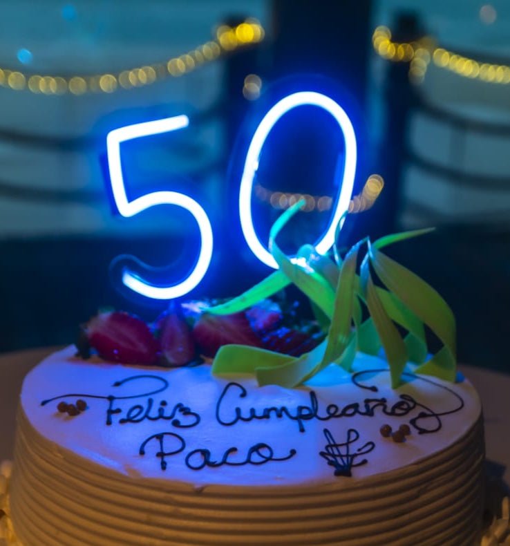 Vela Neón Flex ¨5¨ para pastel de cumpleaños variedad de colores - Lumina Ideas